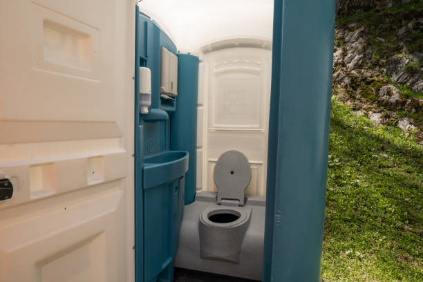 Best VIP or Luxury Restroom Trailers  in Goldsboro, NC